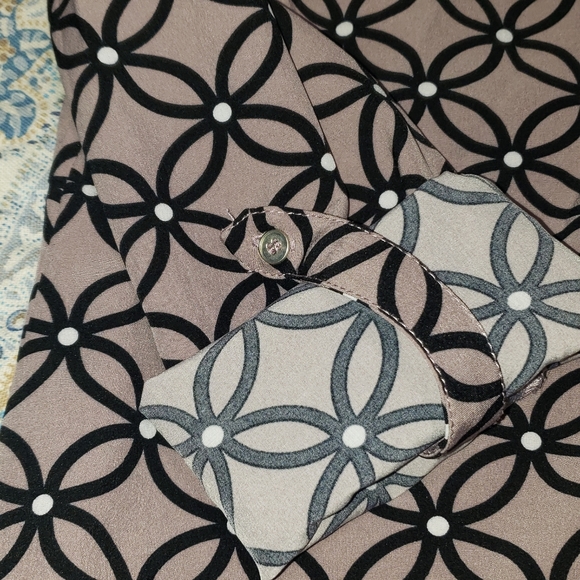 Work Blouse - Picture 4 of 5